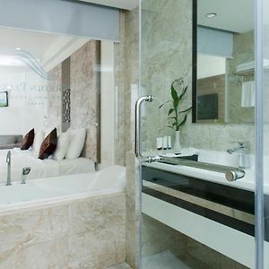 Deluxe Double or Twin Room Ocean View